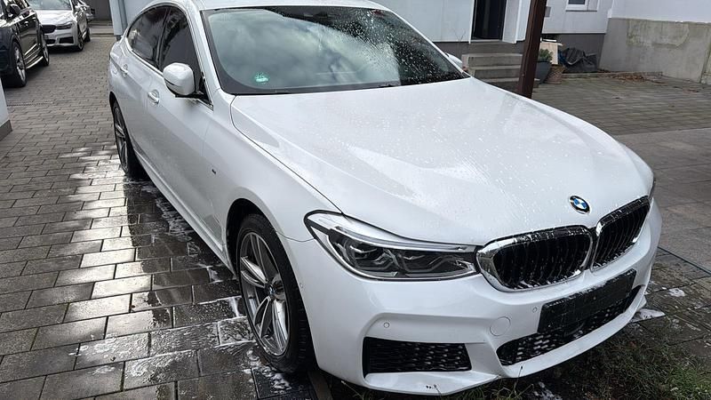 Weiß Gebraucht 2018 BMW 630 Coupé | 25.950 € - Bild 1/4