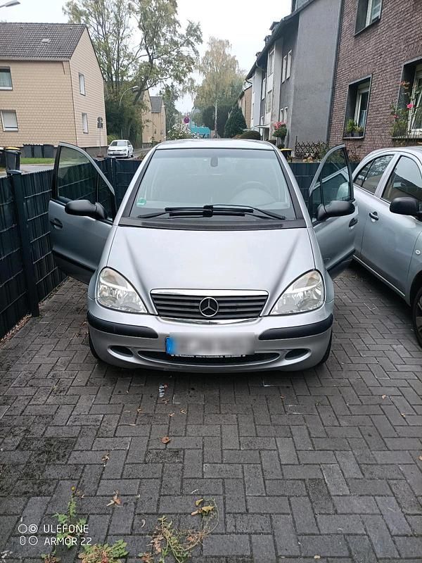 Silber Gebraucht 2003 Mercedes A160 Classic Van / Kleinbus | 1.600 € - Bild 1/4