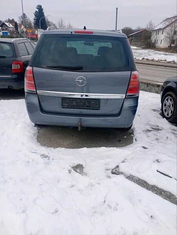 Gebraucht Opel Zafira 140 PS (102 kW) 2006 Grau Van / Kleinbus