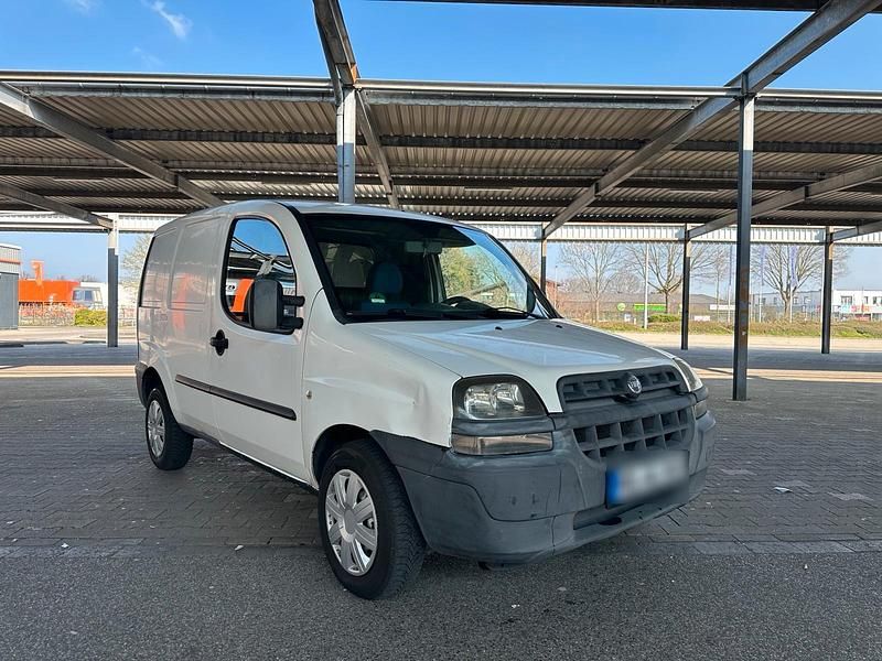 Gebraucht Fiat Doblò 2004 Weiß Van / Kleinbus