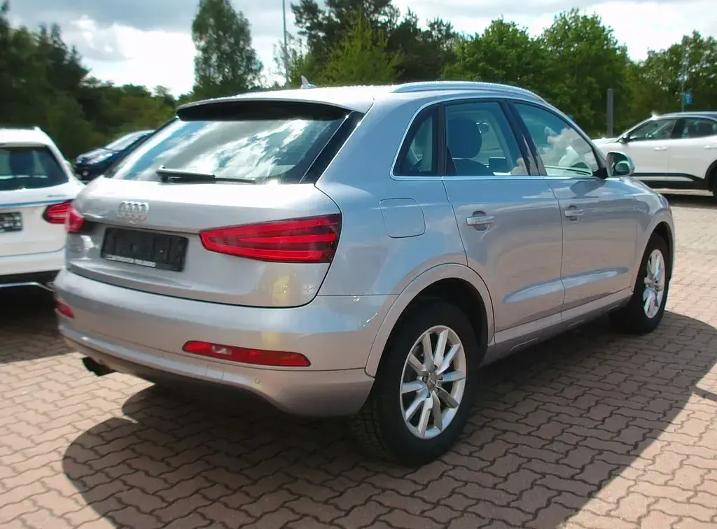 Gebraucht Audi Q3 Comfort 150 PS (110 kW) 2014 Silber SUV