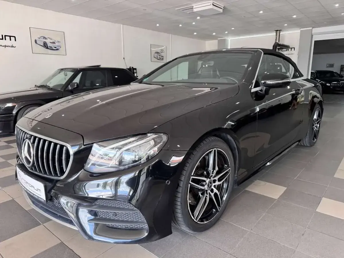 Gebraucht Mercedes E220 AMG line 194 PS (142 kW) 2017 Obsidianschwarz Cabrio