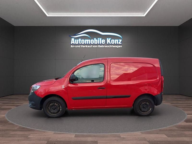 Gebraucht Mercedes Citan 111 110 PS (80 kW) 2015 Rot Van / Kleinbus