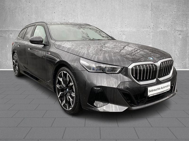 Gebraucht BMW 520 Performance 190 PS (139 kW) 2025 Grau Kombi
