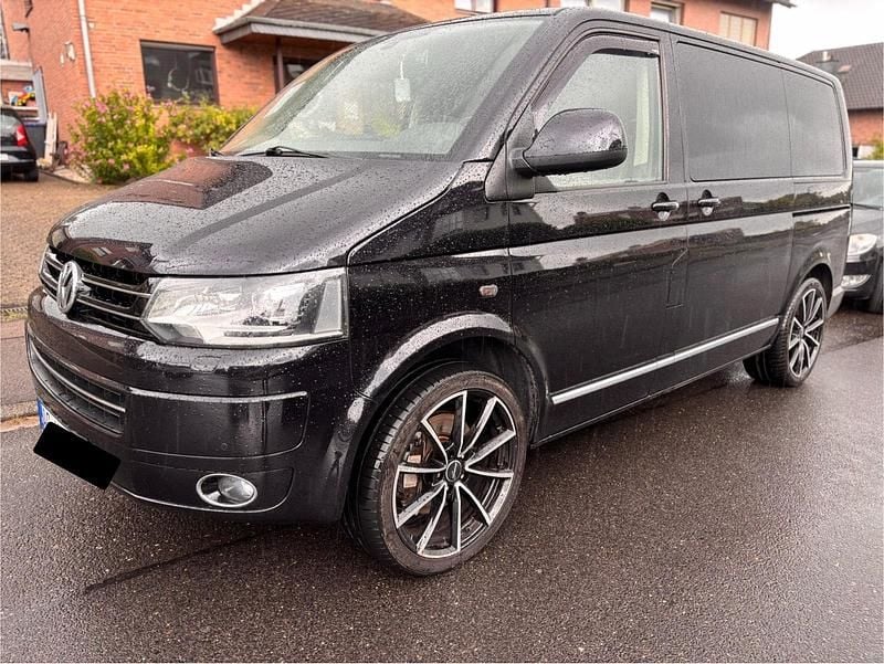 Schwarz Gebraucht 2012 VW T5 Highline Van | 26.400 € (Fairer Preis) - Bild 1/4