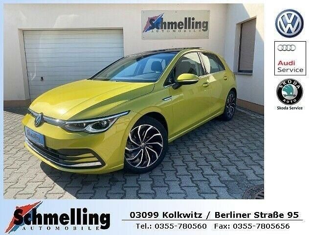 Limonengelb metallic Gebraucht 2020 VW Golf VIII Style Limousine | 22.990 € (Etwas zu teuer) - Bild 1/4