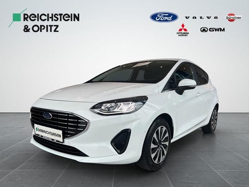 Gebraucht Ford Fiesta Titanium 125 PS (91 kW) 2022 Frost weiß Kleinwagen