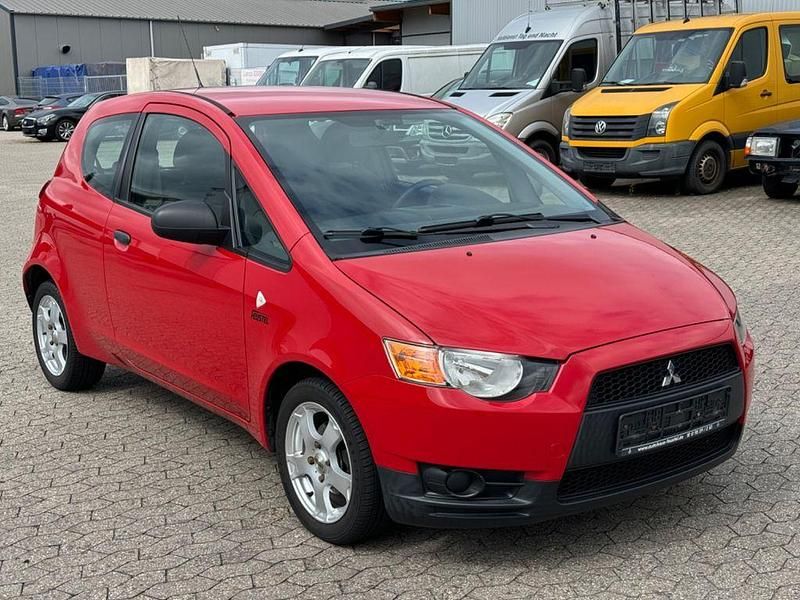 Rot Gebraucht 2010 Mitsubishi Colt Inform Kleinwagen | 4.950 € (Teuer) - Bild 1/4