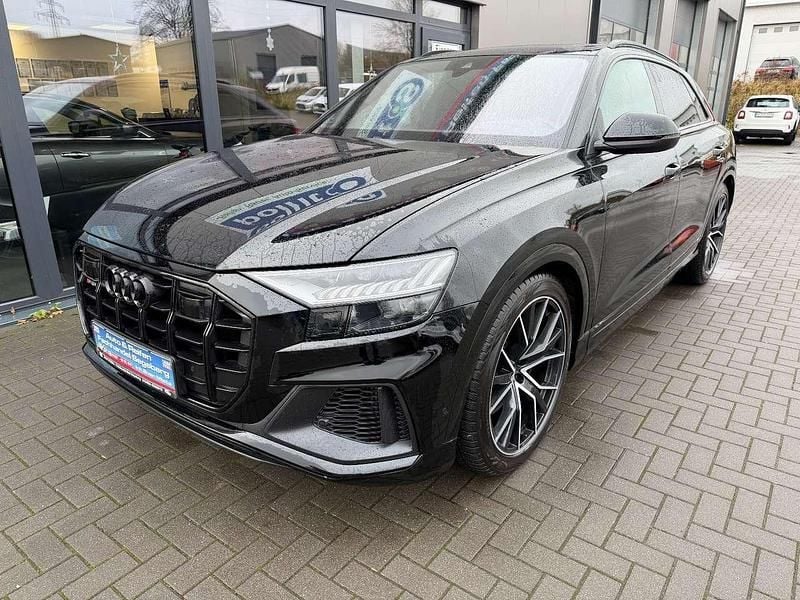 Brillantschwarz Gebraucht 2019 Audi SQ8 SUV | 77.390 € (Fairer Preis) - Bild 1/3