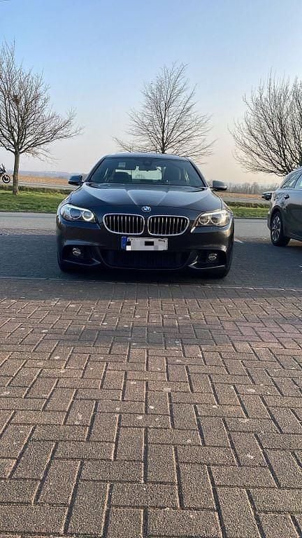 Schwarz Gebraucht 2014 BMW 530 M Sport Limousine | 12.000 € (Guter Preis) - Bild 1/4