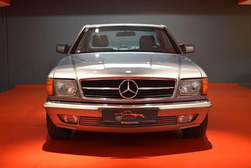 Silber Gebraucht 1983 Mercedes 500 Coupé | 37.900 € - Bild 1/4