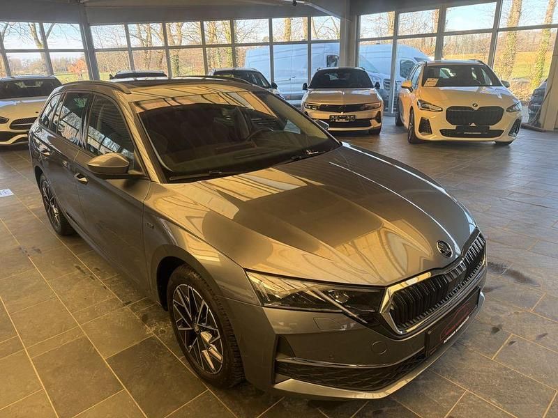 Gebraucht Skoda Octavia 150 PS (110 kW) 2025 Grau Kombi