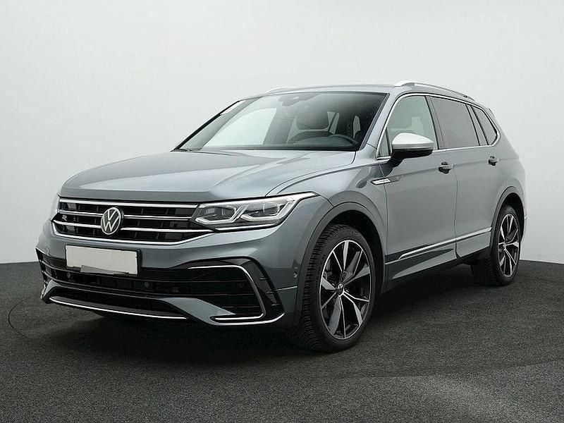 Grau Gebraucht 2024 VW ID.7 Limousine | 45.389 € (Superpreis) - Bild 1/4