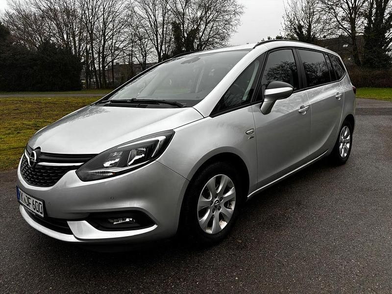 Gebraucht Opel Zafira 140 PS (102 kW) 2017 Silber Van / Kleinbus