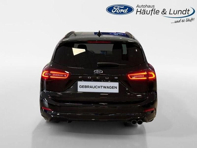 Gebraucht Ford Focus ST-Line 125 PS (91 kW) 2024 Schwarz Limousine