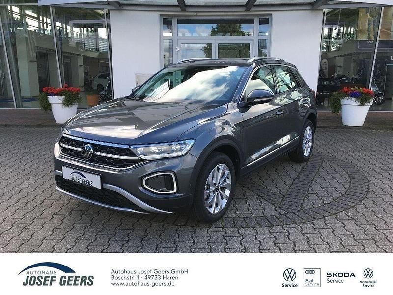 Grau Gebraucht 2023 VW T-Roc Style SUV | 33.219 € (Fairer Preis) - Bild 1/4