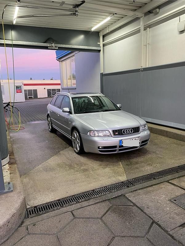 Silber Gebraucht 1999 Audi S4 Kombi | 9.999 € (Fairer Preis) - Bild 1/4