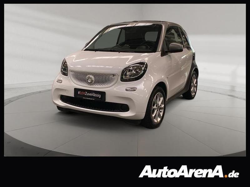 Kristallweiß Gebraucht 2016 Smart ForTwo Cabrio Passion Cabrio | 10.969 € (Fairer Preis) - Bild 1/4