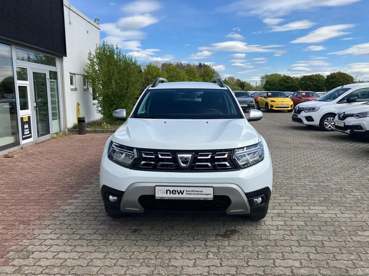 Second-hand Dacia Duster 150 CP (110 kW) 2022 Alb SUV