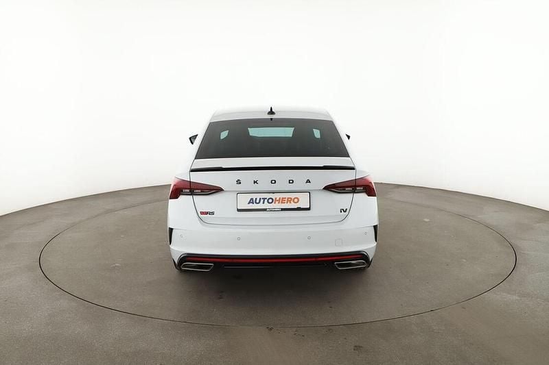 Gebraucht Skoda Octavia First Edition 245 PS (180 kW) 2020 Weiß Limousine