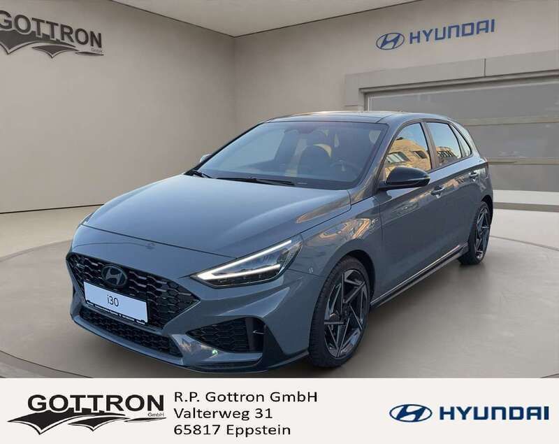 Shadow grey Neu 2024 Hyundai i30 N Line Limousine | 28.590 € (Etwas zu teuer) - Bild 1/4