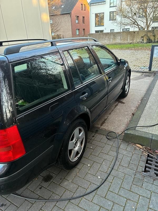 Gebraucht VW Golf IV 104 PS (76 kW) 2003 Schwarz Kombi