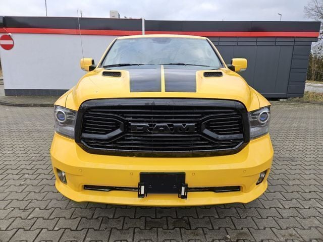 Gelb Gebraucht 2016 Dodge Ram Abholung | 33.990 € (Fairer Preis) - Bild 1/4