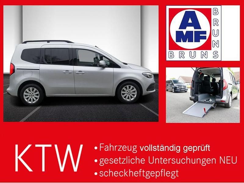 Silber Gebraucht 2023 Mercedes T180 Progressive Van / Kleinbus | 41.999 € - Bild 1/4
