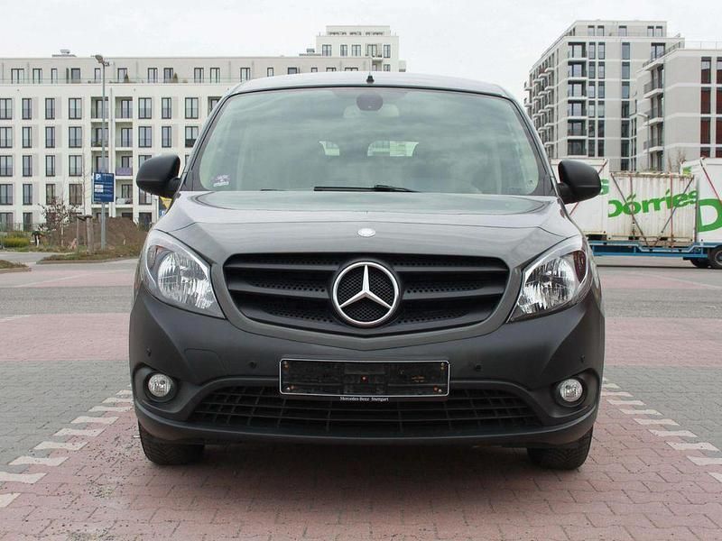 Gebraucht Mercedes Citan 112 114 PS (83 kW) 2017 Grau Van / Kleinbus