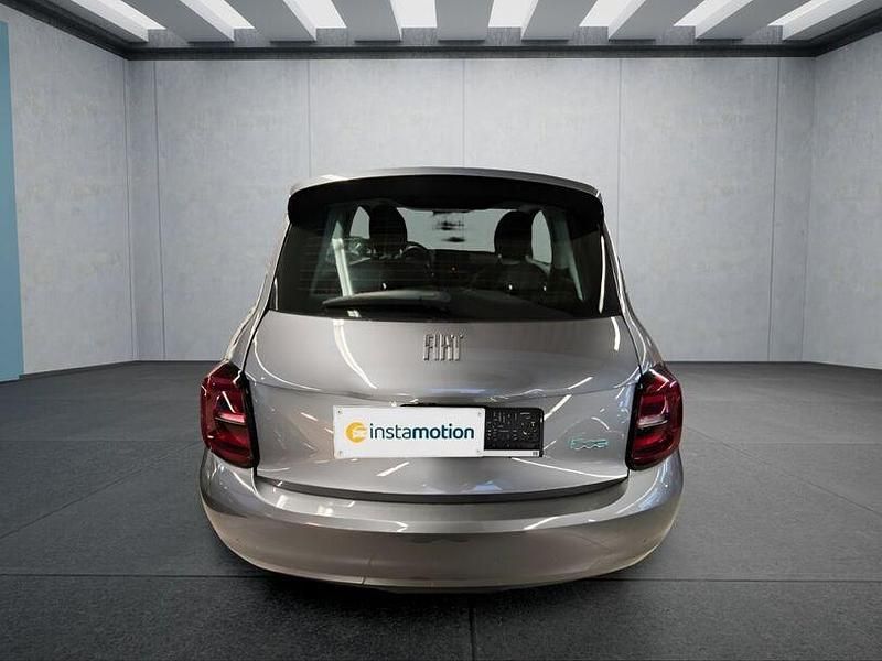 Gebraucht Fiat 500e 86 kW (118 PS) 2023 Grau Kleinwagen