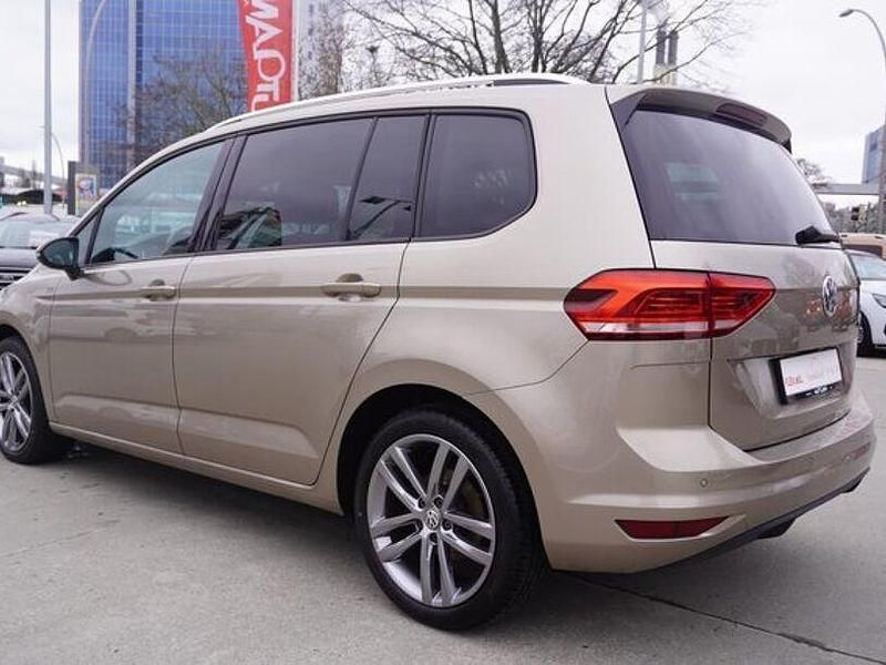 Gebraucht VW Touran Join 150 PS (110 kW) 2019 Beige met. Van / Kleinbus