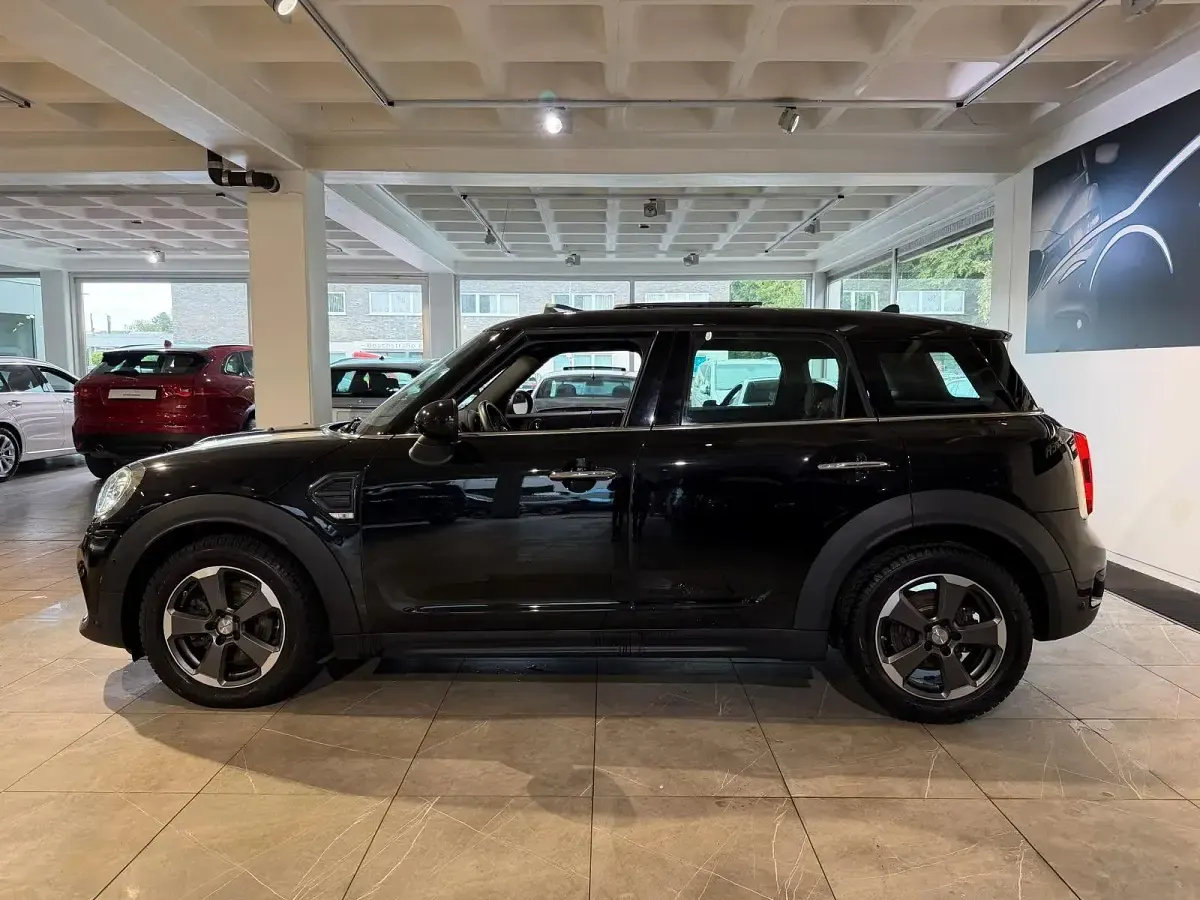 Gebraucht Mini Cooper 136 PS (100 kW) 2019 Schwarz Kleinwagen