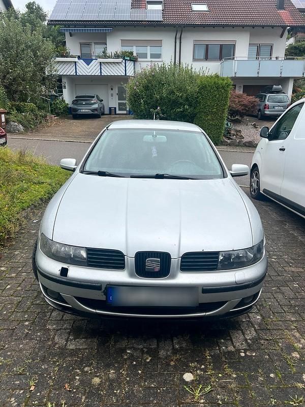 Silber Gebraucht 2002 Seat Toledo Limousine | 1.200 € - Bild 1/4
