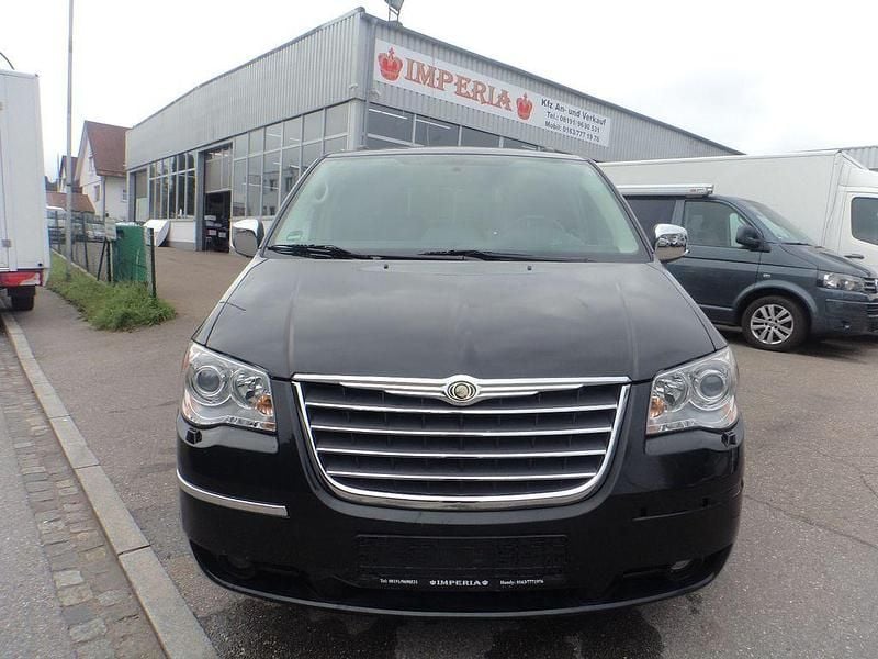 Schwarz Gebraucht 2010 Chrysler Grand Voyager Limited Van / Kleinbus | 9.999 € (Fairer Preis) - Bild 1/4