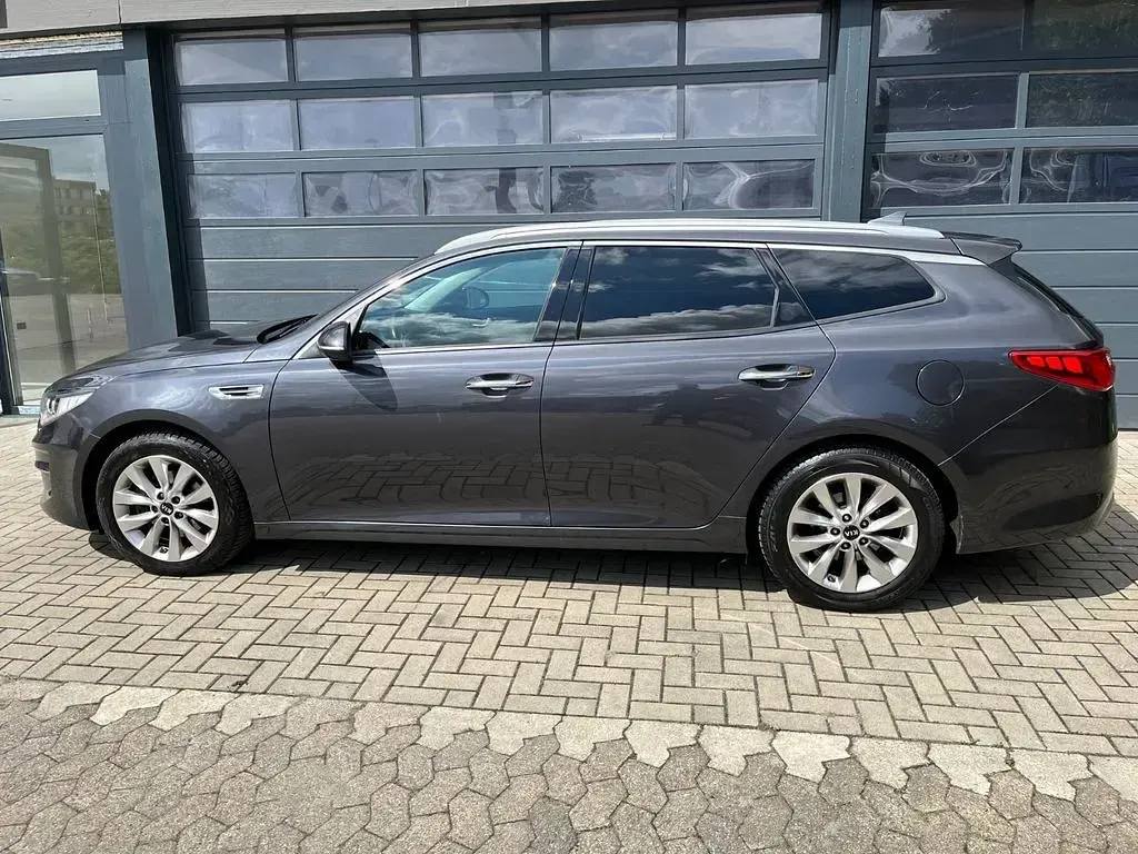 Gebraucht Kia Optima Vision 141 PS (103 kW) 2017 Schwarz Kombi