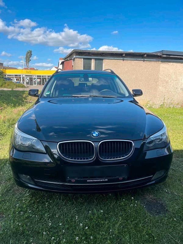 Gebraucht BMW 520 Advantage 177 PS (130 kW) 2008 Schwarz Kombi