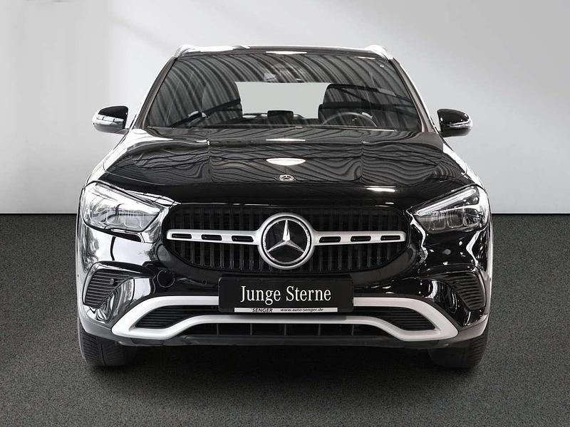 Gebraucht Mercedes GLA200 163 PS (119 kW) 2023 Schwarz SUV