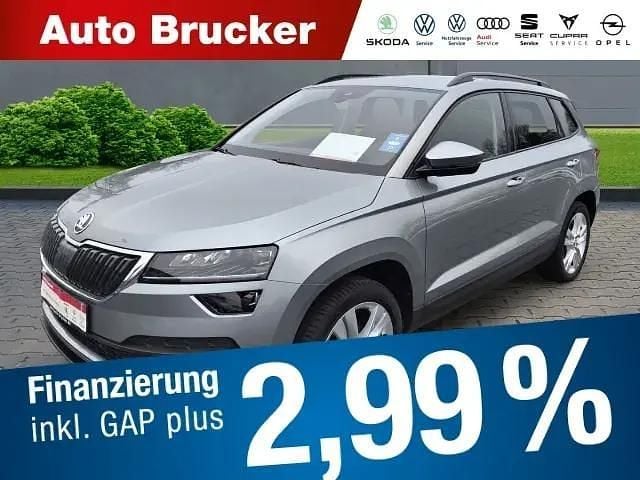 Grau Gebraucht 2020 Skoda Karoq Style SUV | 23.860 € (Fairer Preis) - Bild 1/4