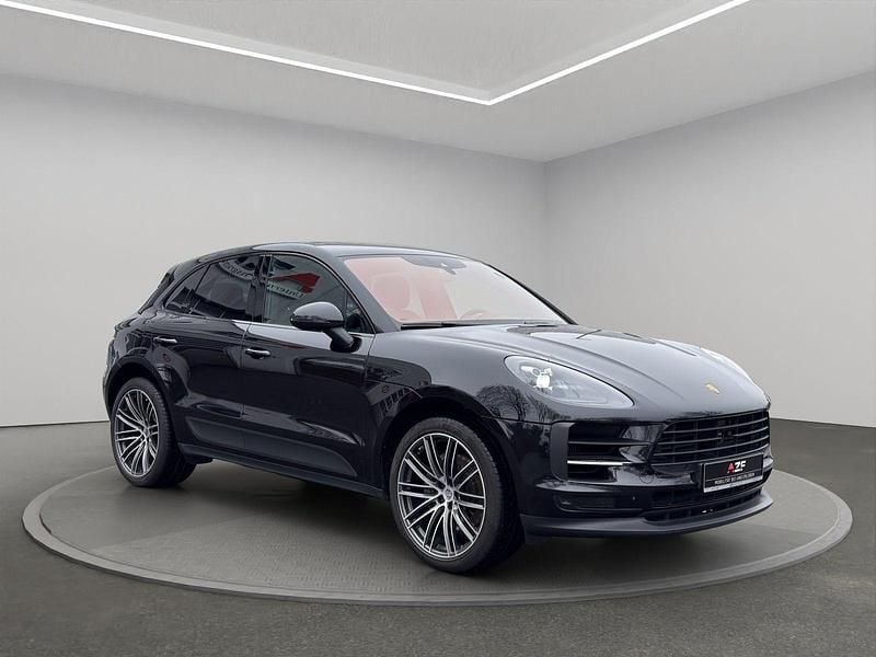 Gebraucht Porsche Macan S 354 PS (260 kW) 2021 Tiefschwarzmetallic SUV