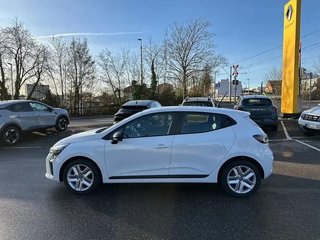 Neu Renault Clio V Evolution 67 PS (49 kW) 2026 Weiß Limousine