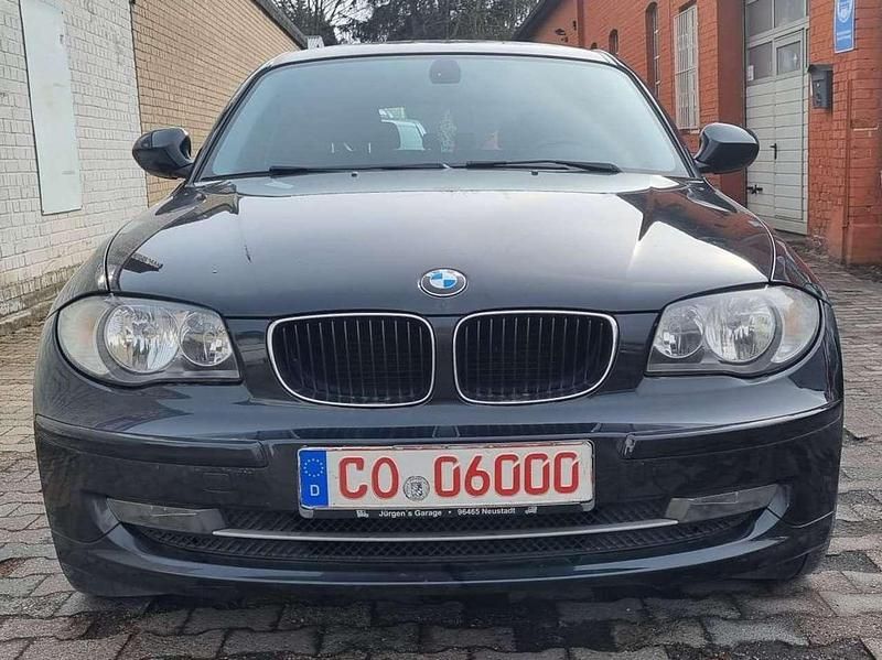 Black sapphire metallic Gebraucht 2010 BMW 116 Kleinwagen | 6.150 € (Teuer) - Bild 1/4
