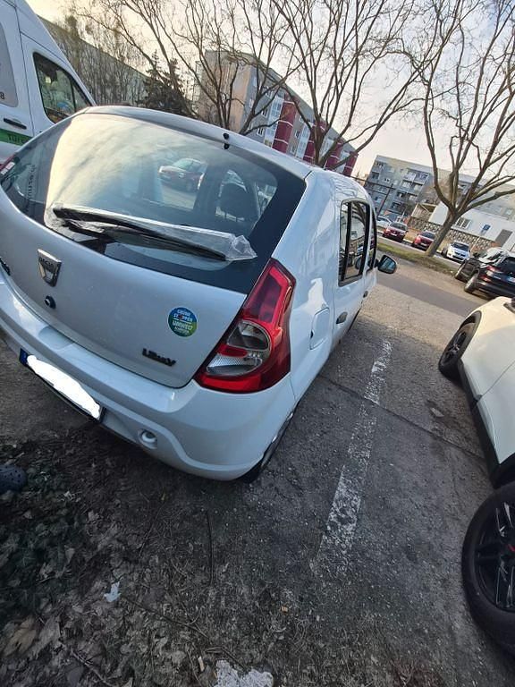 Gebraucht Dacia Sandero 75 PS (55 kW) 2009 Weiß Limousine