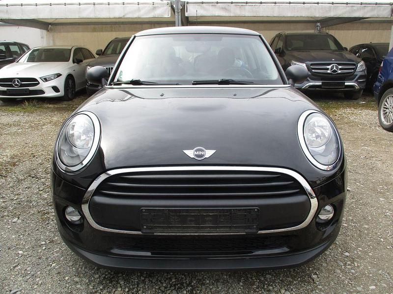 Używany Mini One D Salt 95 KM (69 kW) 2015 Czarny Hatchback