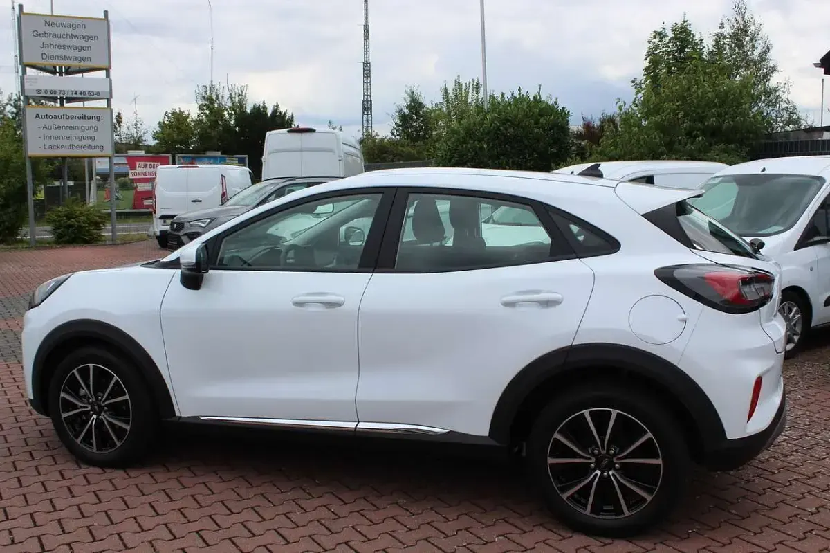 Gebraucht Ford Puma Titanium 125 PS (91 kW) 2024 Weiß SUV