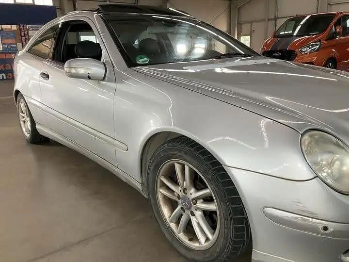 Gebraucht Mercedes C320 218 PS (160 kW) 2004 Silber Coupé