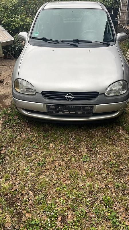 Gebraucht Opel Corsa Edition 68 PS (50 kW) 2000 Silber Kleinwagen