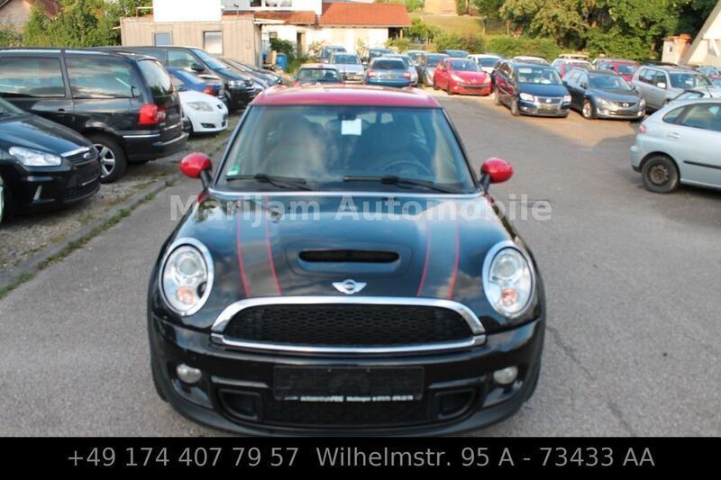 Schwarz Gebraucht 2011 Mini John Cooper Works Clubman Kombi | 9.599 € (Superpreis) - Bild 1/4