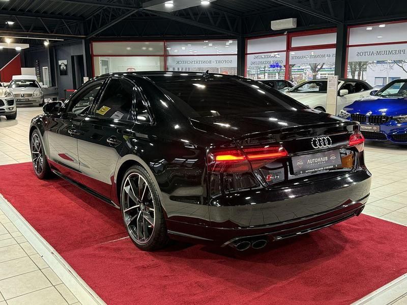 Gebraucht Audi S8 plus Sport 605 PS (444 kW) 2017 Mythosschwarz metallic Limousine