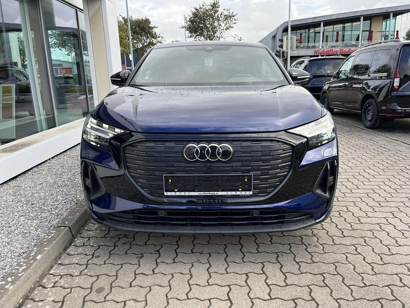 Gebraucht Audi e-tron Sportback S-Line 210 kW (286 PS) 2024 Navarrablau metallic (metallic) SUV