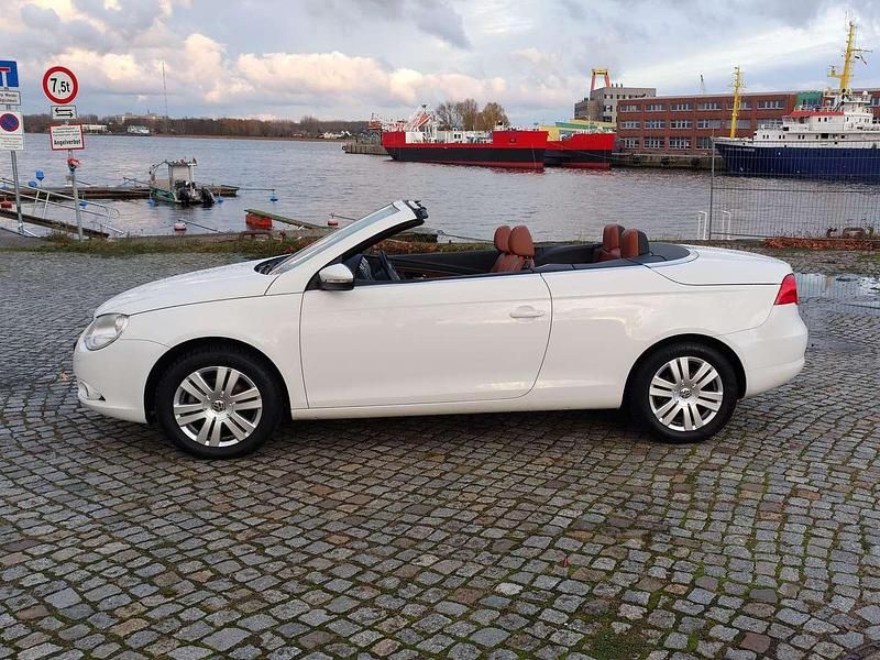Gebraucht VW Eos 122 PS (89 kW) 2009 Weiß Cabrio
